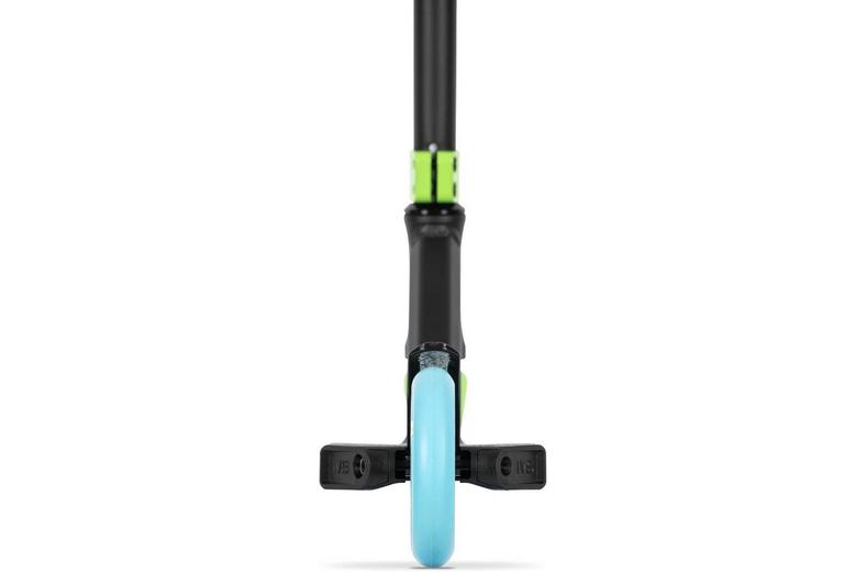 Invert Supreme Jamie Hull Journey 1 Stunt Scooter – Black/Green/Blue Invert Supreme Jamie Hull Journey 1 Stunt Scooter – Black/Green/Blue