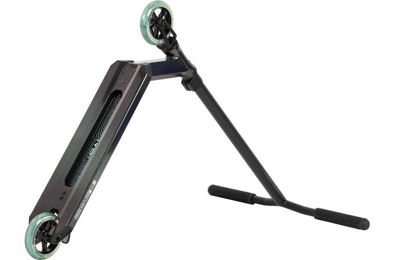 Invert Supreme Jamie Hull Journey 2 Stunt Scooter – Chameleon Invert Supreme Jamie Hull Journey 2 Stunt Scooter – Chameleon