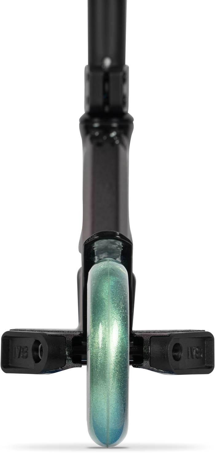 Invert Supreme Jamie Hull Journey 2 Stunt Scooter – Chameleon