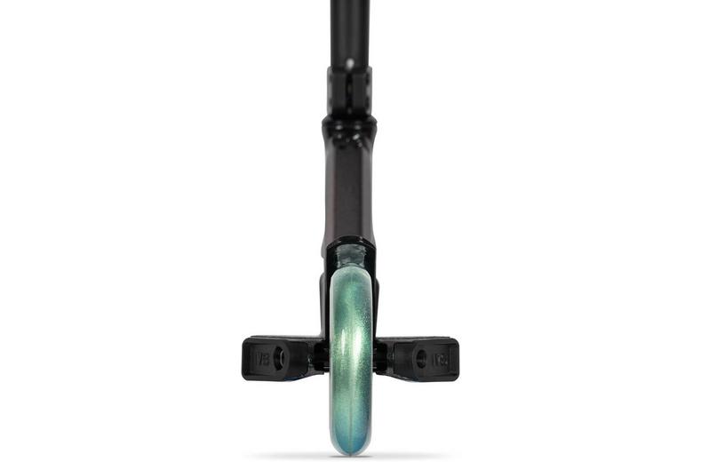 Invert Supreme Jamie Hull Journey 2 Stunt Scooter – Chameleon Invert Supreme Jamie Hull Journey 2 Stunt Scooter – Chameleon