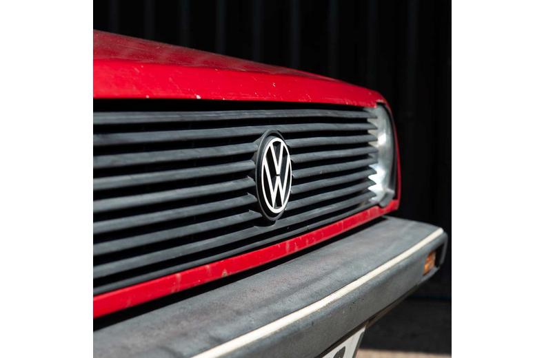 Turtle Wax Black In a Flash Trim & Tyre Wax 500ML Turtle Wax Black In a Flash Trim & Tyre Wax 500ML