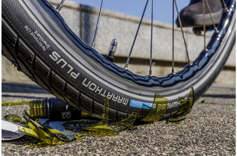 Schwalbe Marathon Plus Bike Tyre 700x38c Schwalbe Marathon Plus Bike Tyre 700x38c
