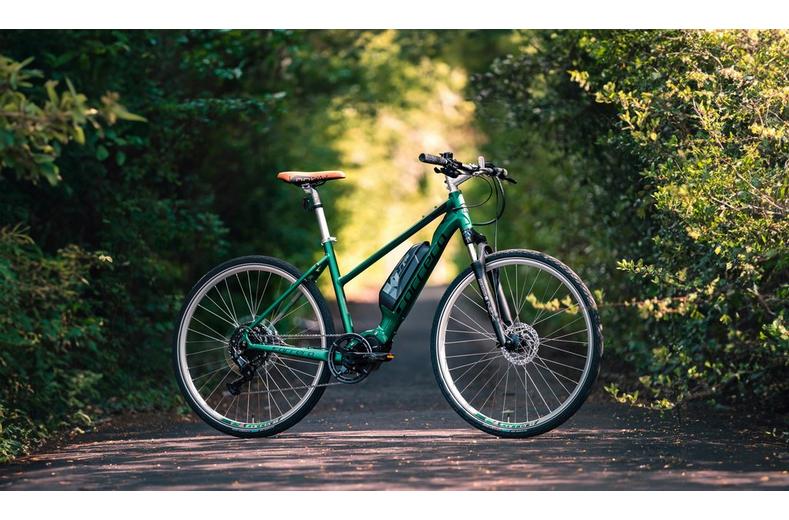 Carrera Crossfuse Womens Electric Hybrid Bike - S, M Frames Carrera Crossfuse Womens Electric Hybrid Bike - S, M Frames