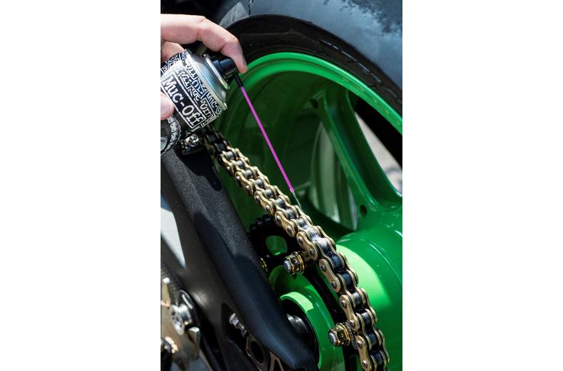 Muc-Off Motorcycle Wet Conditions Lube - 400ml Muc-Off Motorcycle Wet Conditions Lube - 400ml