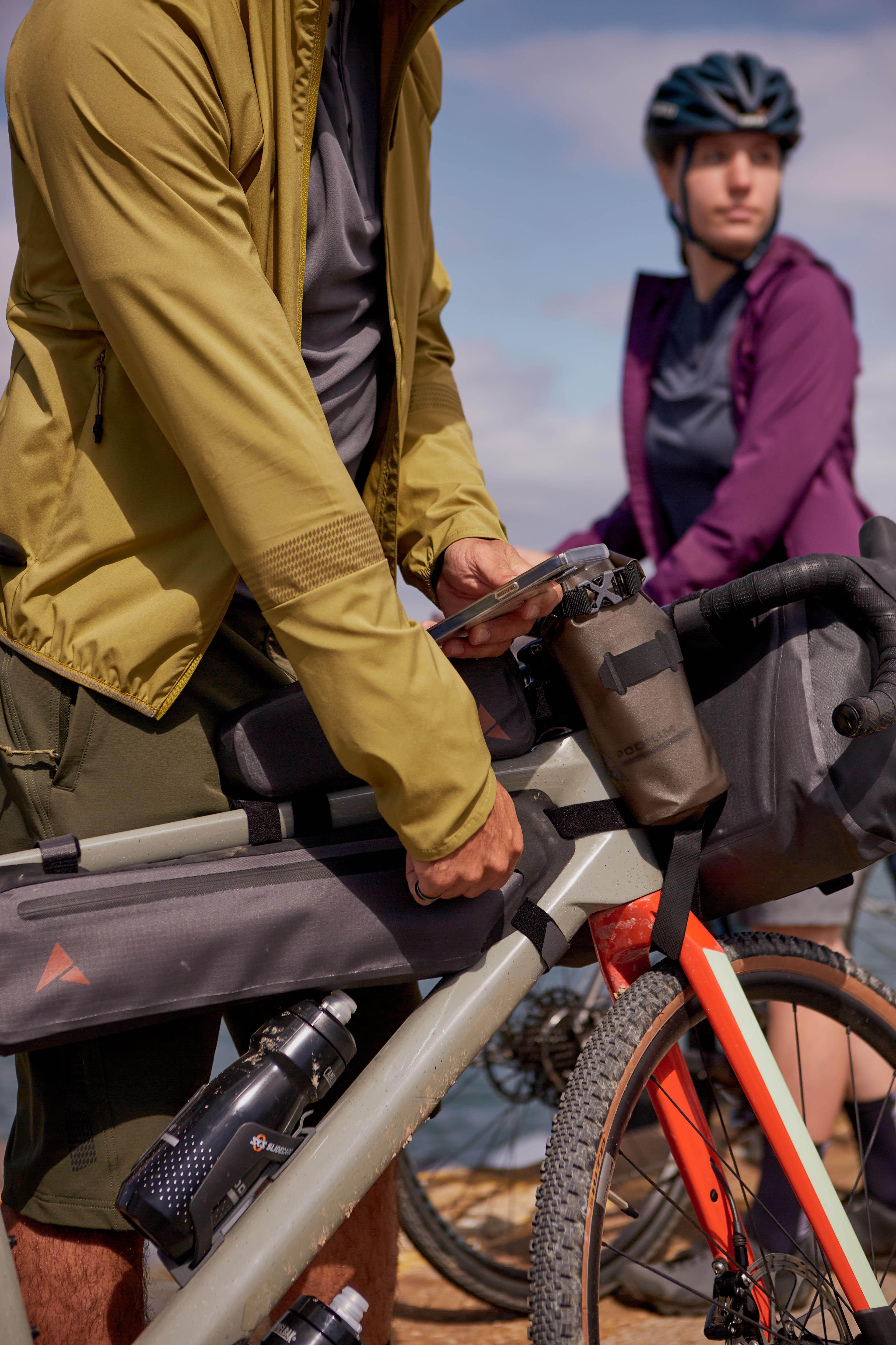 Altura Vortex 4L Waterproof Half Frame Pack