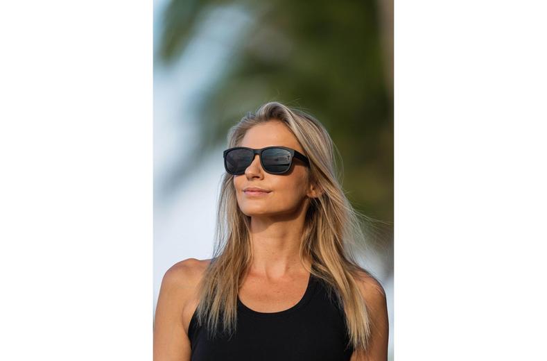 Tifosi Swank XL Polarized Lens Sunglasses Tifosi Swank XL Polarized Lens Sunglasses