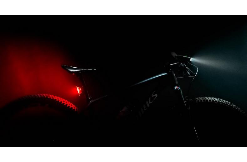 Lezyne Strip Drive Pro 400+ Rear Bike Light Lezyne Strip Drive Pro 400+ Rear Bike Light