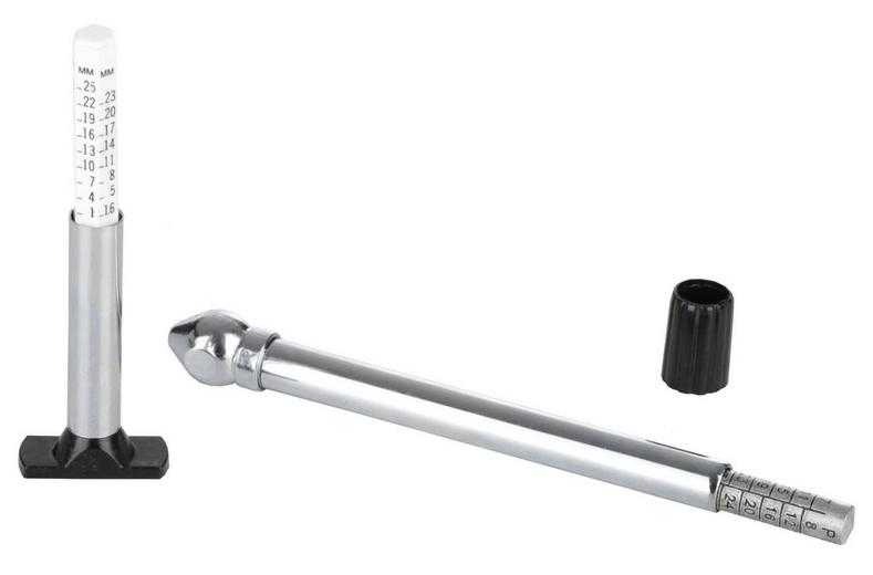 Halfords Essentials Analogue Tread Depth & Pressure Gauge Halfords Essentials Analogue Tread Depth & Pressure Gauge