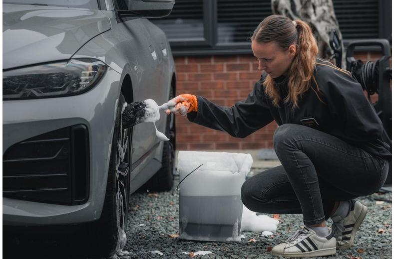 Halfords Advanced 20 Litre Valeting Bucket Halfords Advanced 20 Litre Valeting Bucket
