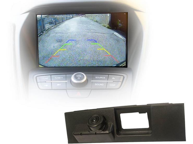 Motormax Ford Reverse Camera Kit with 105° Viewing Angle