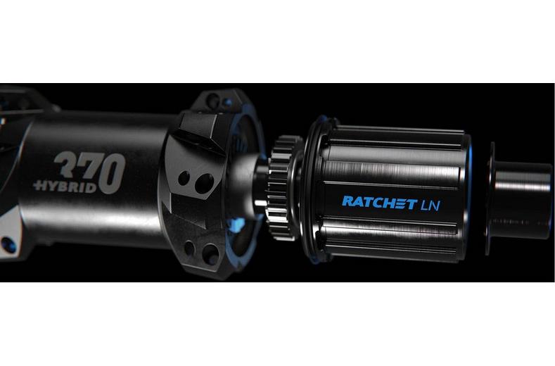 DT Swiss HU 1900 SPLINE E-Bike 29" Wheel, Rear 135mm Quick Release Micro Spline DT Swiss HU 1900 SPLINE E-Bike 29" Wheel, Rear 135mm Quick Release Micro Spline