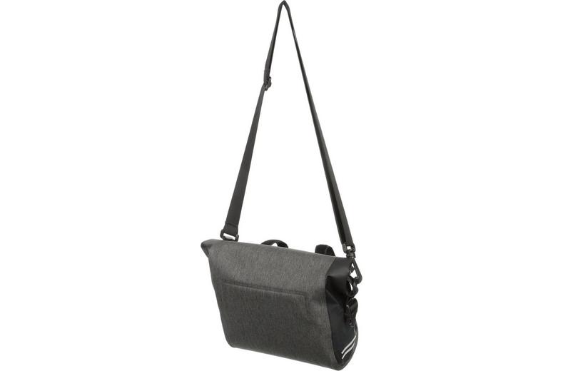 Halfords Advanced Waterproof Handlebar Bag Halfords Advanced Waterproof Handlebar Bag