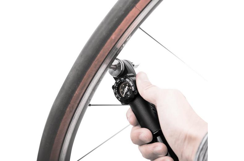 Topeak Roadie DA Mini Pump Topeak Roadie DA Mini Pump