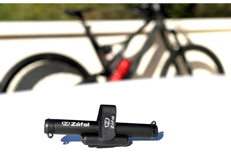 Zefal EZ Max FC C02 Inflator and Hand Pump Zefal EZ Max FC C02 Inflator and Hand Pump