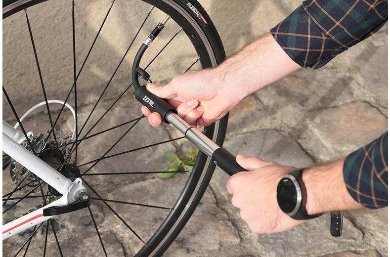 Zefal EZ Max FC C02 Inflator and Hand Pump Zefal EZ Max FC C02 Inflator and Hand Pump