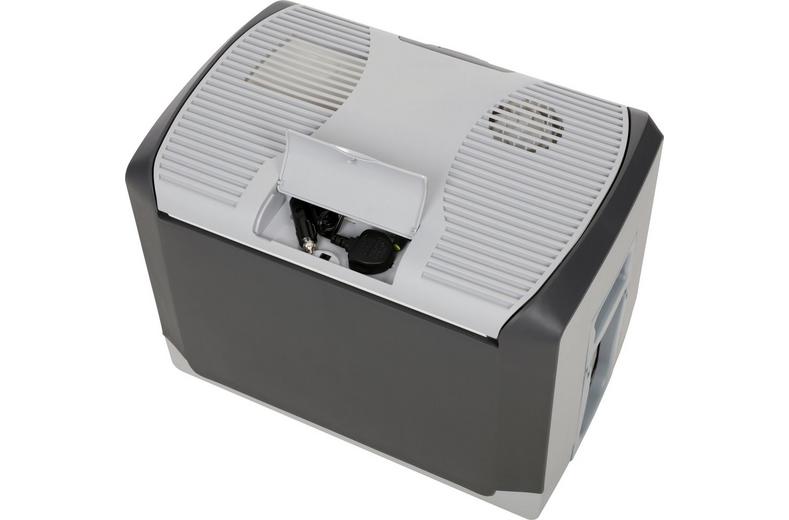 Halfords 40 Litre Mains and 12V & 24V Electric Coolbox Halfords 40 Litre Mains and 12V & 24V Electric Coolbox