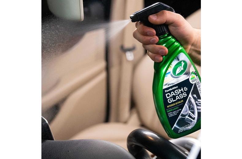 Turtle Wax Dash & Glass Interior Cleaner 500ML Turtle Wax Dash & Glass Interior Cleaner 500ML