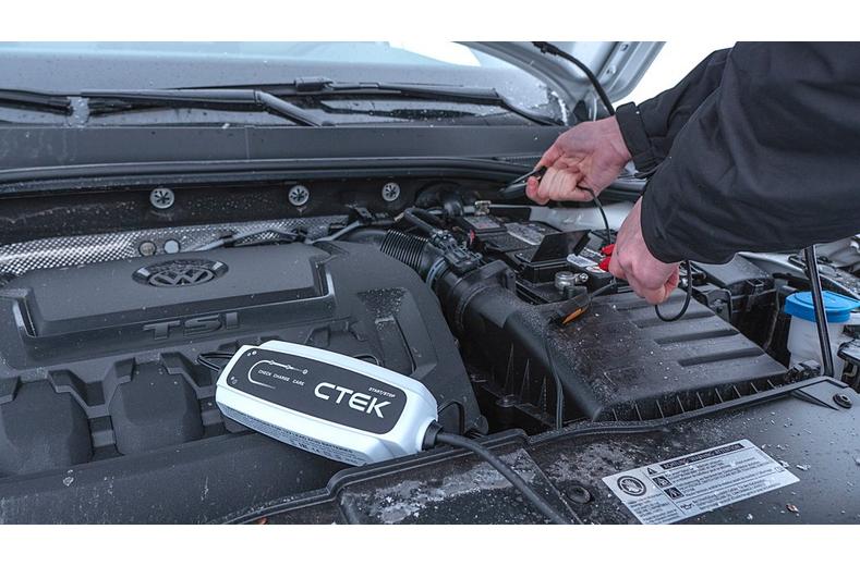 CTEK CT5 Start Stop Battery Charger CTEK CT5 Start Stop Battery Charger