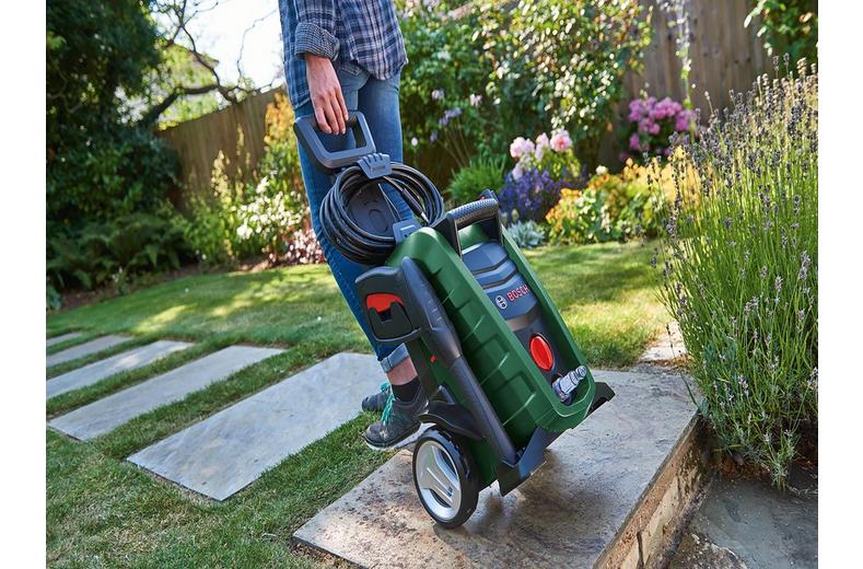 Bosch UniversalAquatak 125 Pressure Washer Bosch UniversalAquatak 125 Pressure Washer