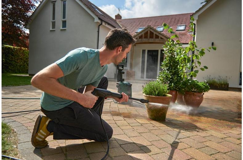 Bosch UniversalAquatak 125 Pressure Washer Bosch UniversalAquatak 125 Pressure Washer