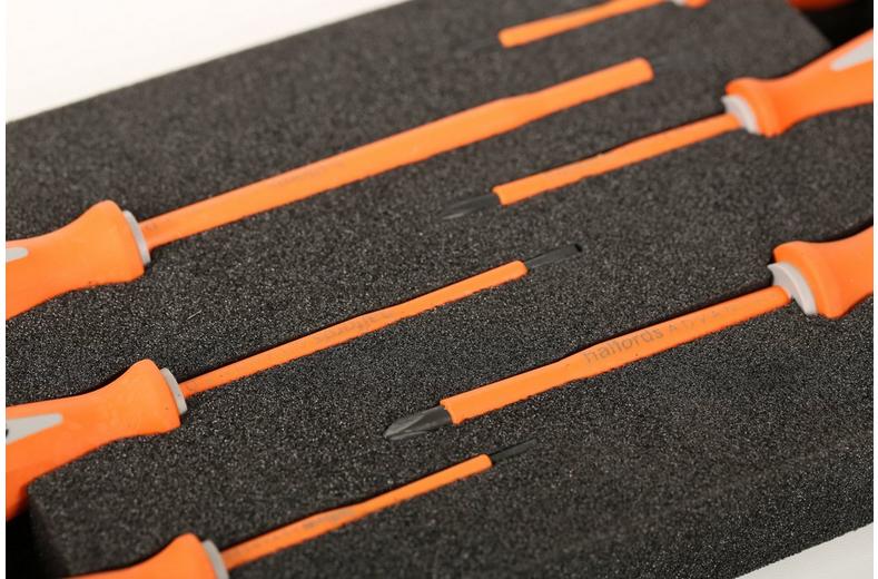 Halfords Advanced EV 1000V Insulated 6 Piece Screwdriver Set Halfords Advanced EV 1000V Insulated 6 Piece Screwdriver Set