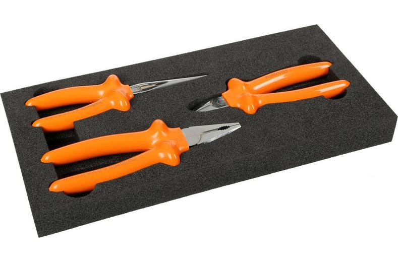Halfords Advanced EV 1000V Insulated 3 Piece Plier Set Halfords Advanced EV 1000V Insulated 3 Piece Plier Set