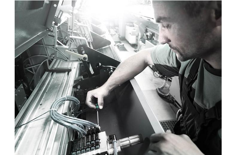 Wera Tools 2054 Scewdriver For Hex Screws 1.5mm Wera Tools 2054 Scewdriver For Hex Screws 1.5mm