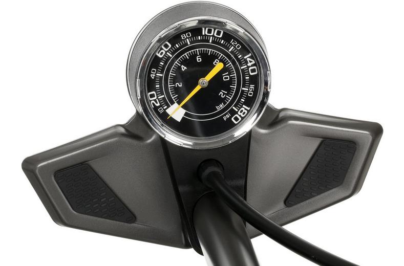 Halfords Advanced Track Pump Halfords Advanced Track Pump