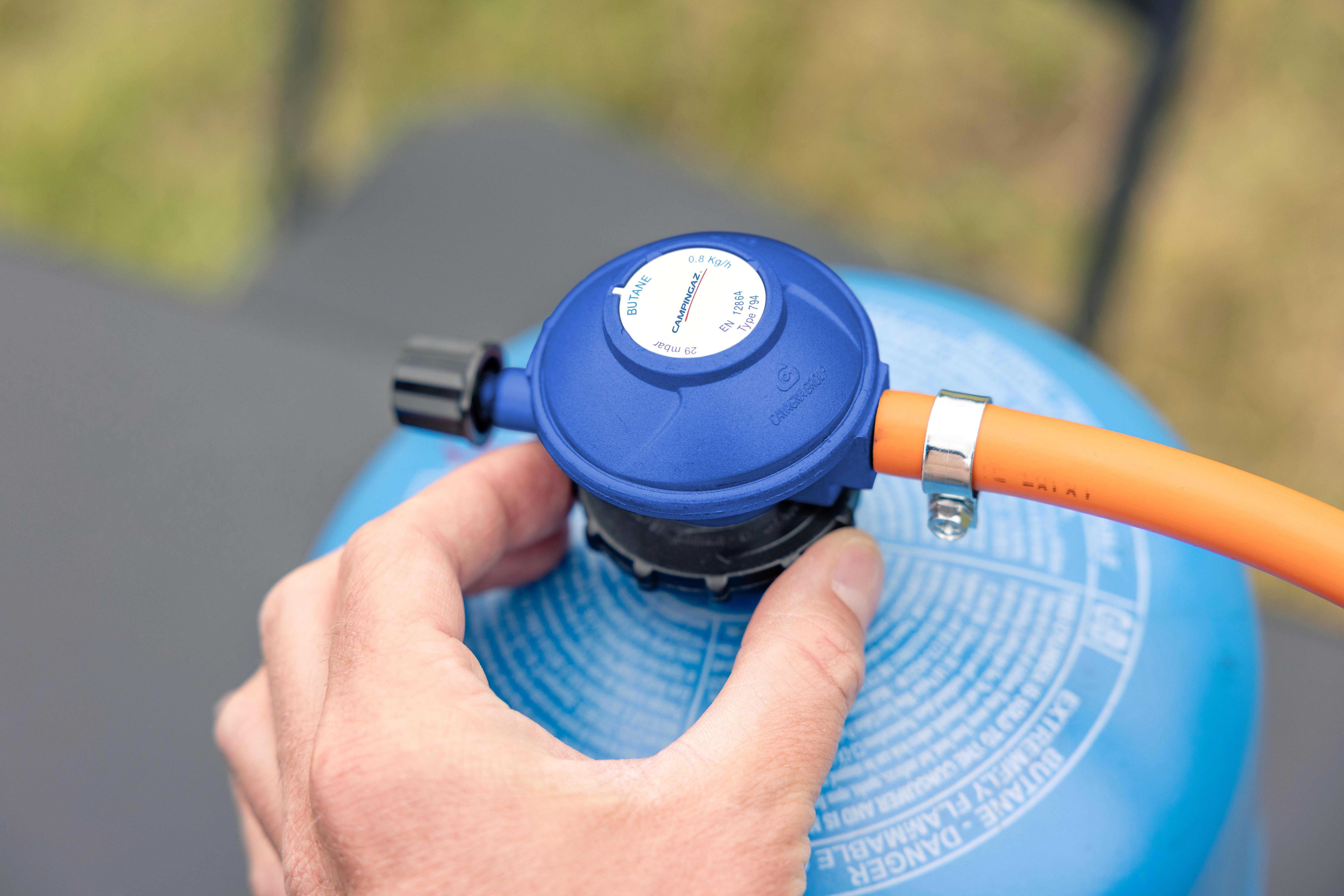Campingaz Hose & Regulator Kit with Screw Ring