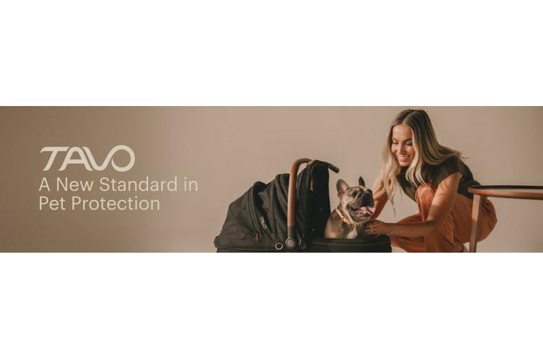 Tavo Maeve Medium Dog Car Seat with Car Seat Base - Rigid Merle Tavo Maeve Medium Dog Car Seat with Car Seat Base - Rigid Merle