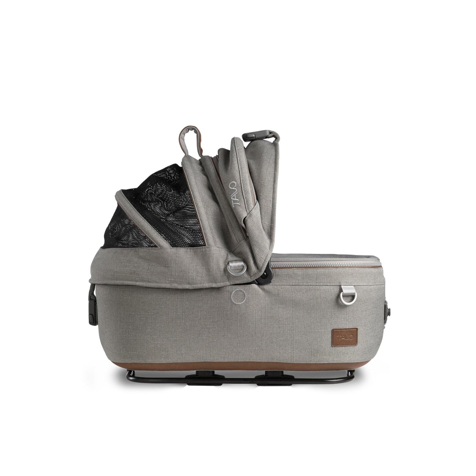 Tavo Maeve Small Dog Car Seat with Car Seat Base - Flex Merle