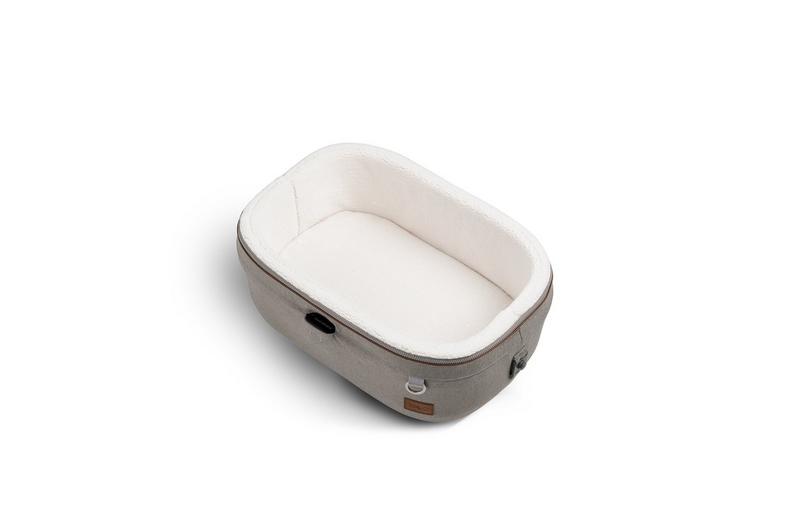 Tavo Maeve Small Dog Car Seat with Car Seat Base - Flex Merle Tavo Maeve Small Dog Car Seat with Car Seat Base - Flex Merle