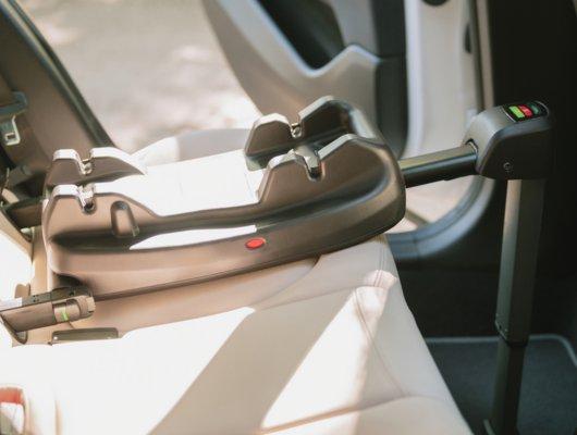 Tavo Maeve Small Dog Car Seat with Car Seat Base - Flex Merle