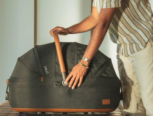 Tavo Maeve Small Dog Car Seat with Car Seat Base - Flex Merle