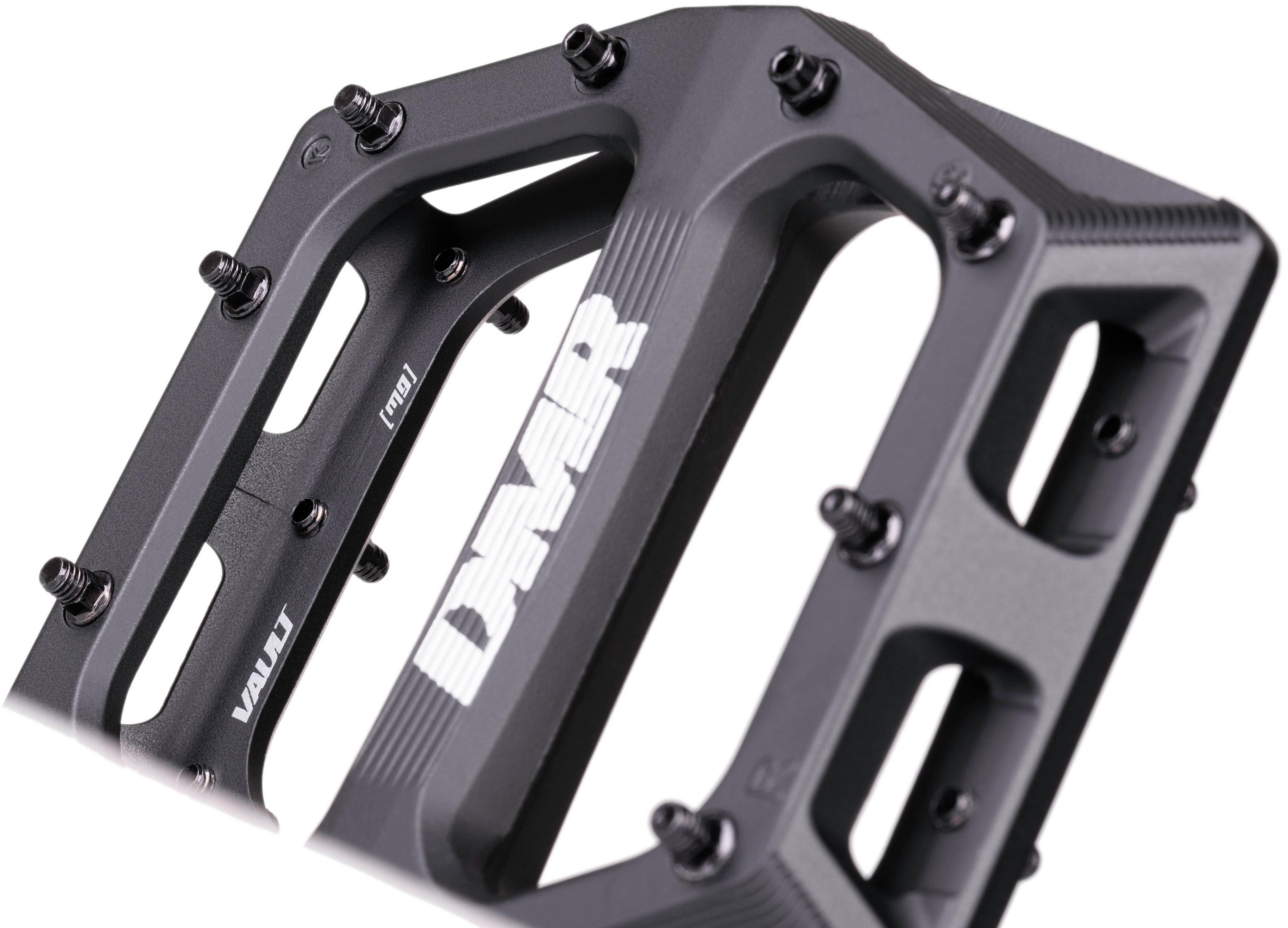 DMR Vault Mag Pedals, Black