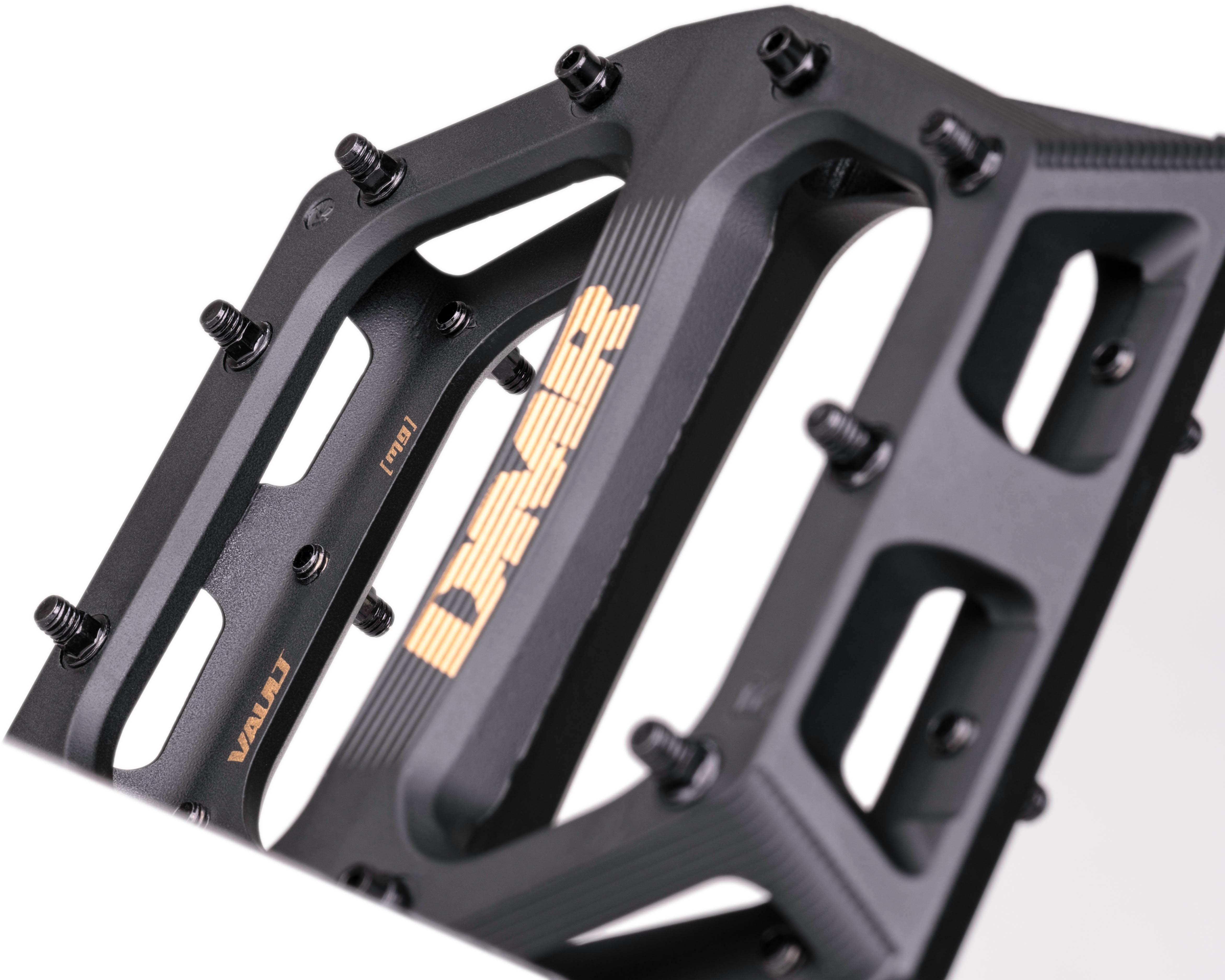 DMR Vault Mag SL Pedals