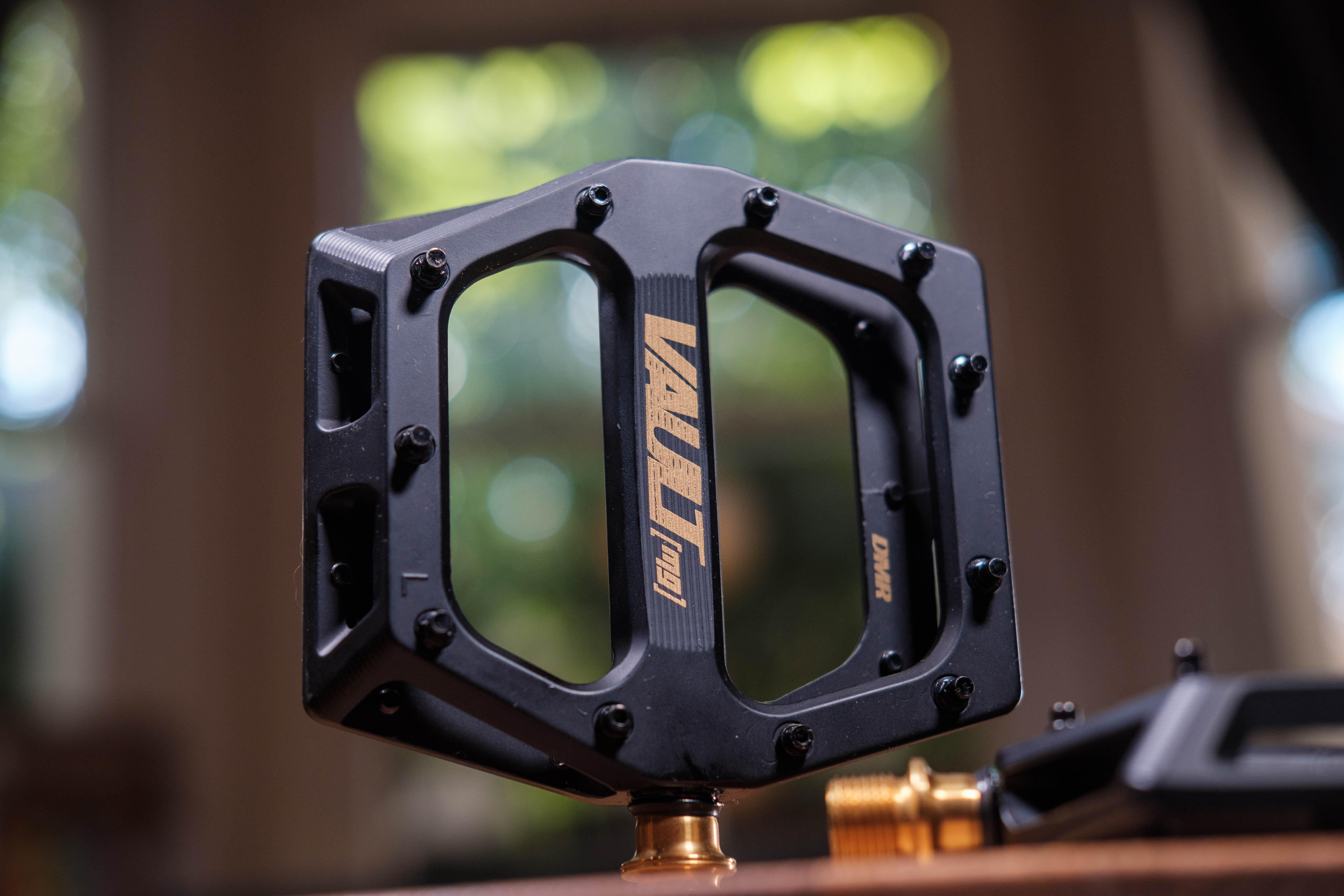 DMR Vault Mag SL Pedals