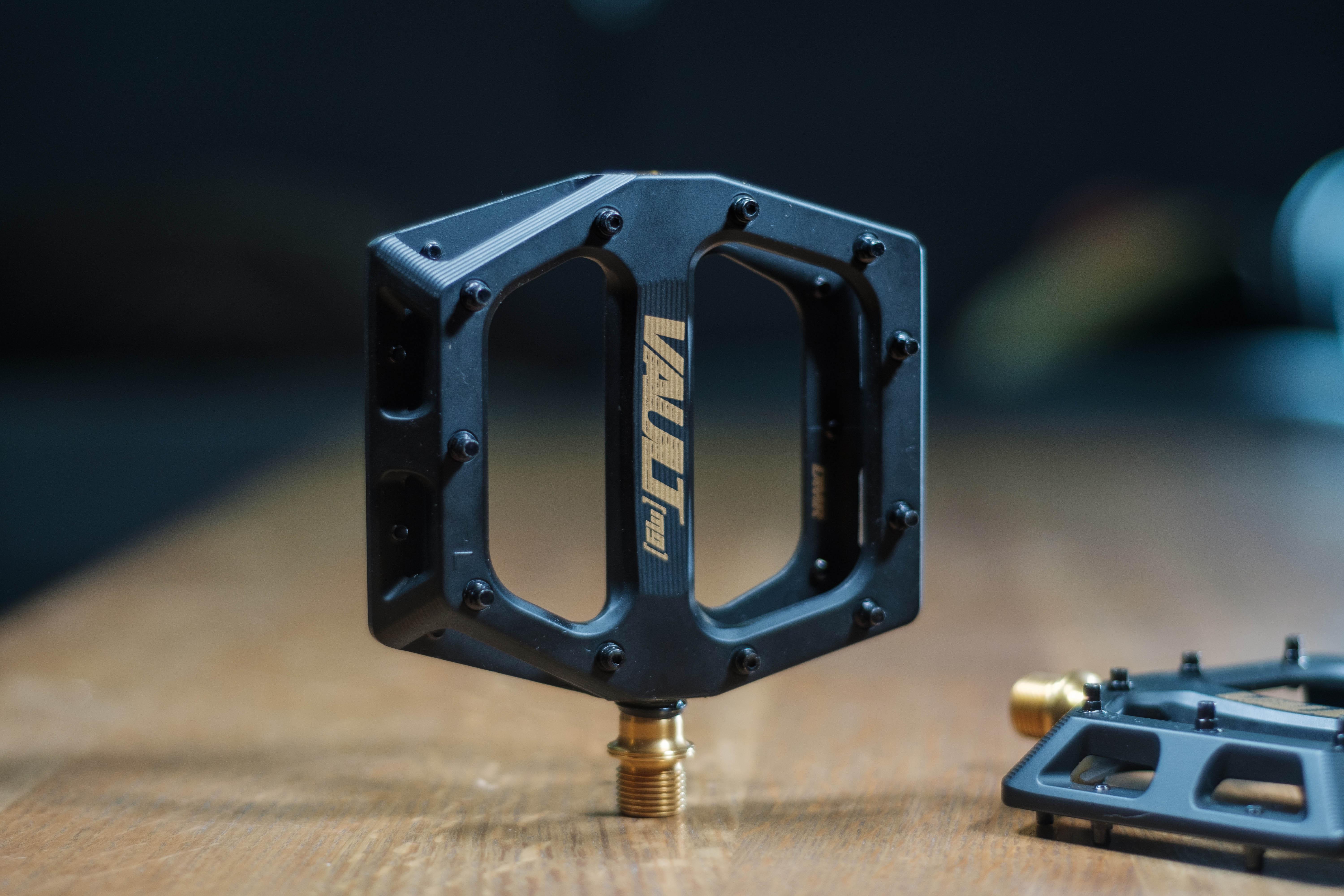 DMR Vault Mag SL Pedals