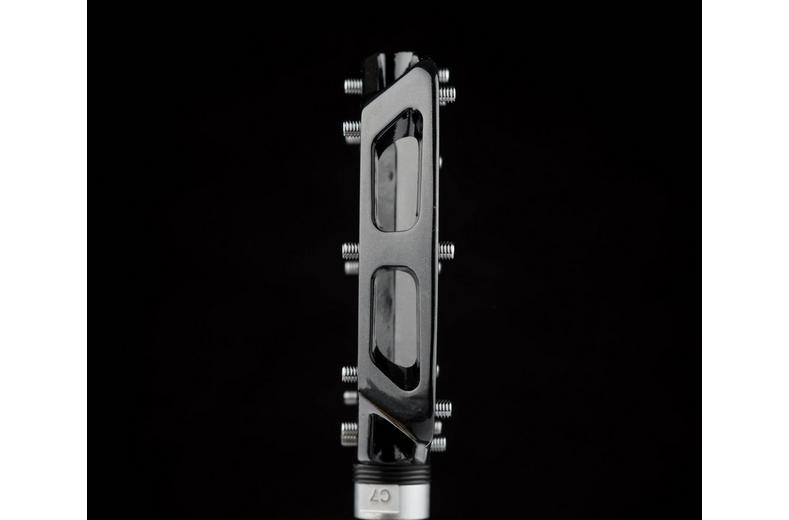 DMR V12 MAG Pedals DMR V12 MAG Pedals