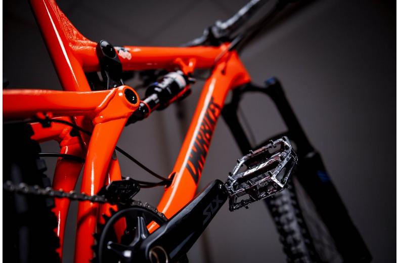 DMR Vault Pedals, Liquid Camo Green DMR Vault Pedals, Liquid Camo Green