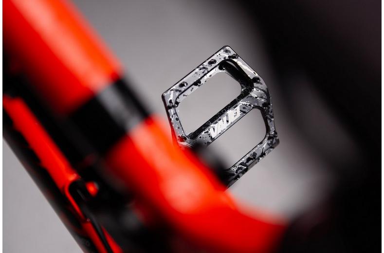 DMR Vault Pedals, Liquid Camo Green DMR Vault Pedals, Liquid Camo Green