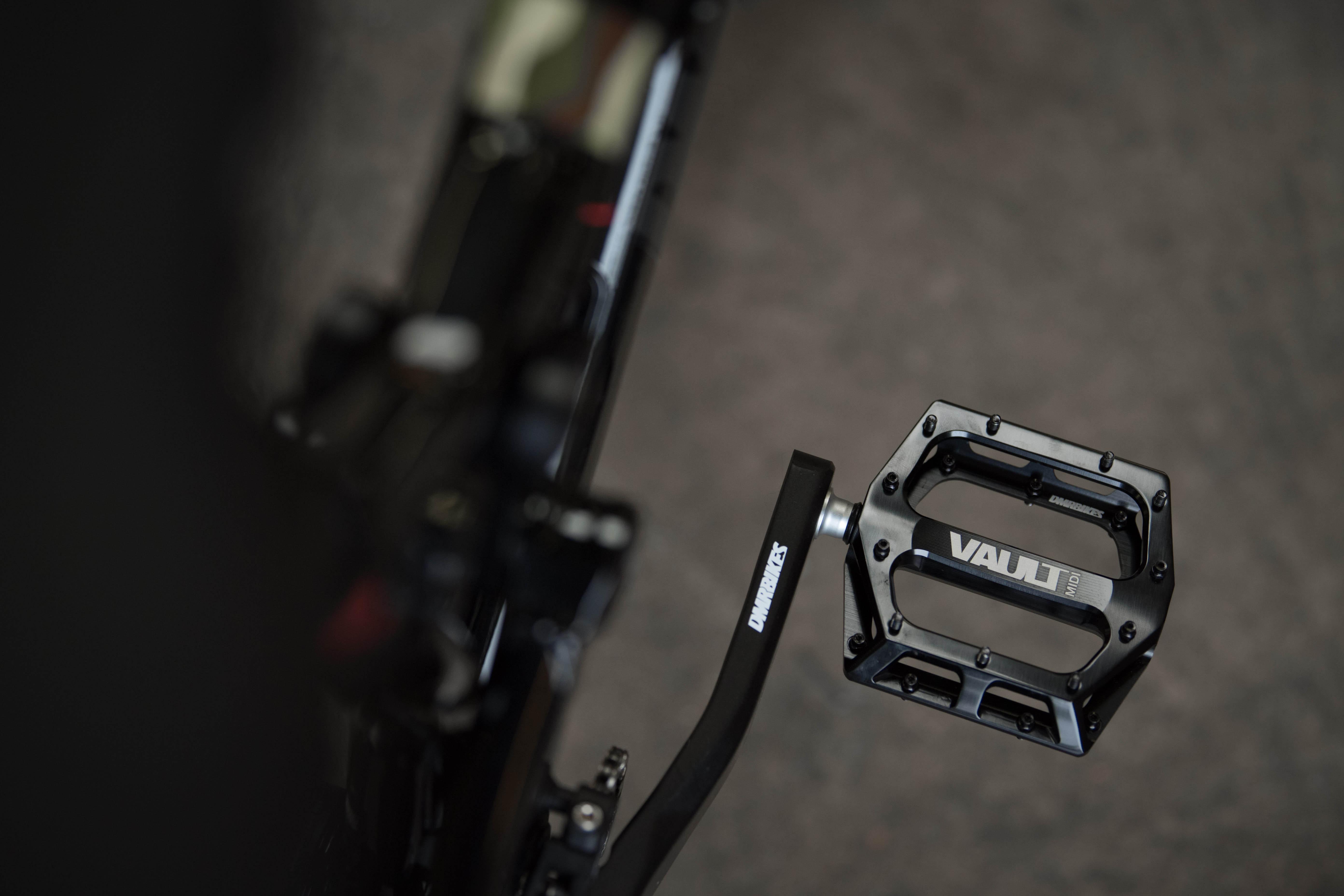 DMR Vault Midi Pedals, Red