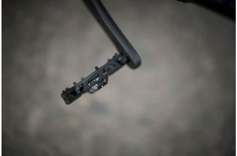 DMR Versa Pedals, Red DMR Versa Pedals, Red