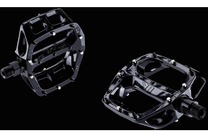 DMR V8 Classic Pedals DMR V8 Classic Pedals