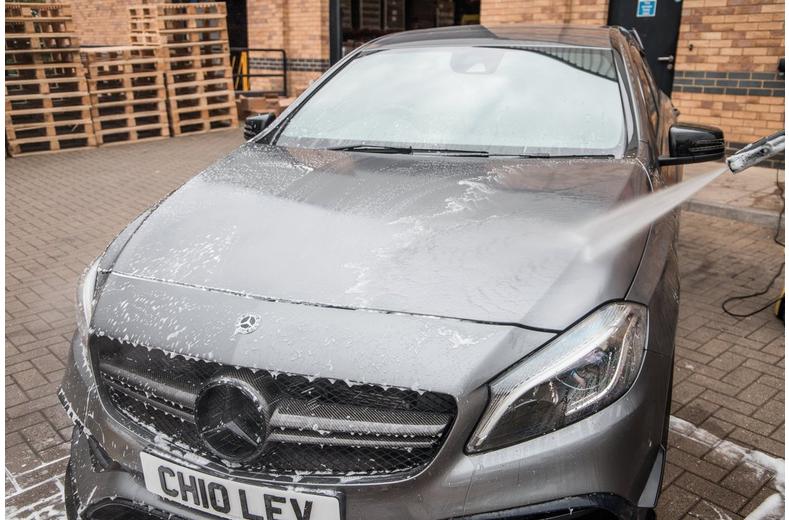 Meguiars Ultimate Wash & Wax 1.42 Litre Meguiars Ultimate Wash & Wax 1.42 Litre