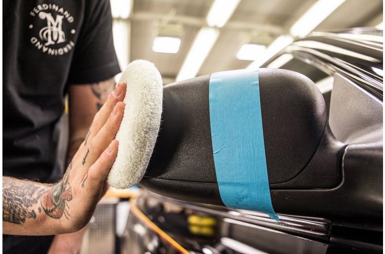 Meguiars Ultimate Black 355ml Meguiars Ultimate Black 355ml