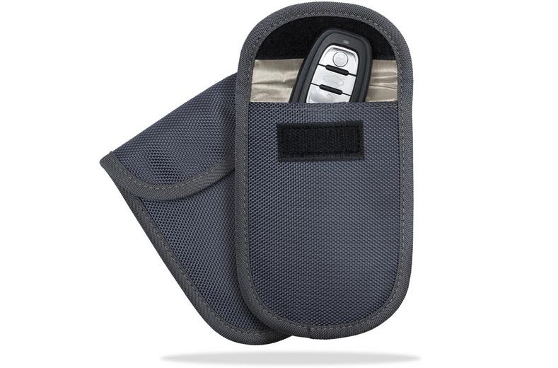 Halfords Anti-Theft Car Key Signal Blocker - Grey Halfords Anti-Theft Car Key Signal Blocker - Grey