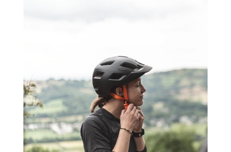 Halfords Transfer Helmet Halfords Transfer Helmet