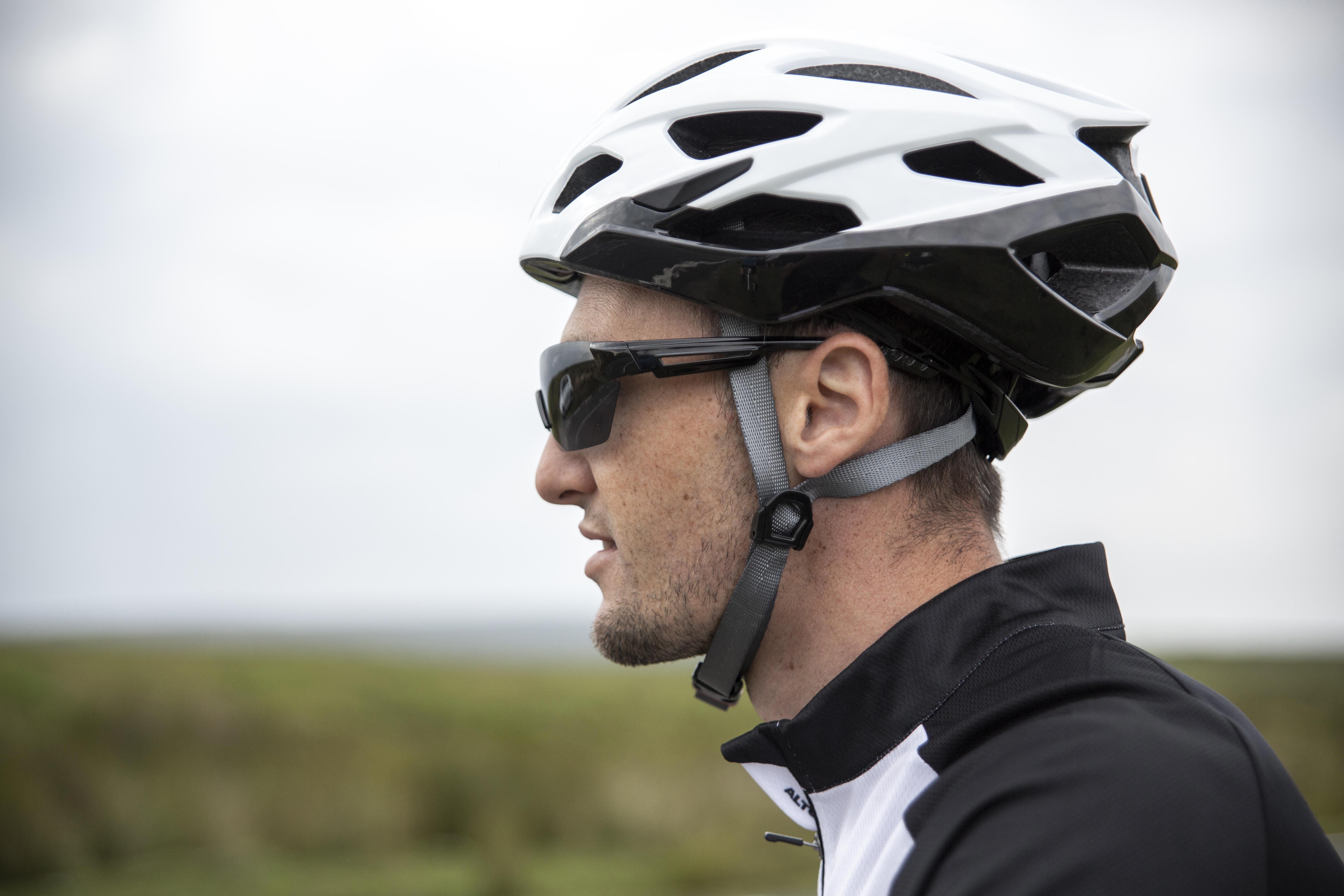 Halfords Road Helmet, Black/White Gloss - Medium