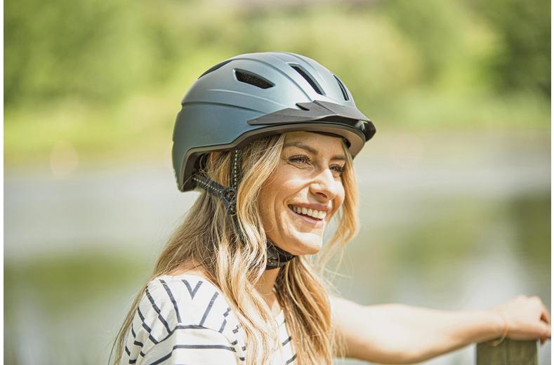 Halfords Advanced E-bike Helmet (55-61cm) Halfords Advanced E-bike Helmet (55-61cm)